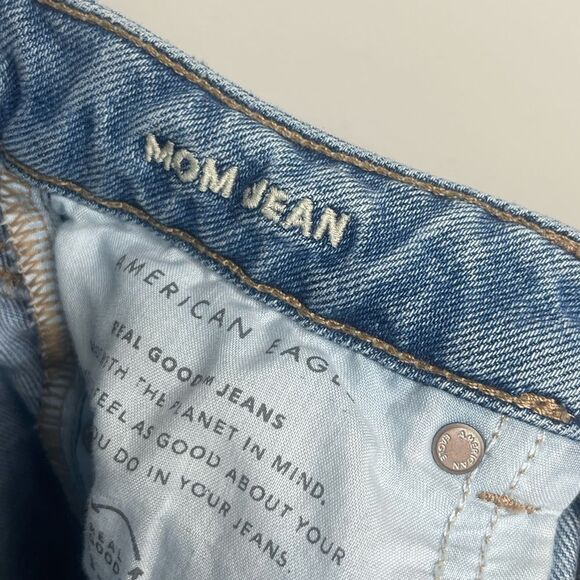 American Eagle Mom Jean Size 0 - Picture 3 of 9